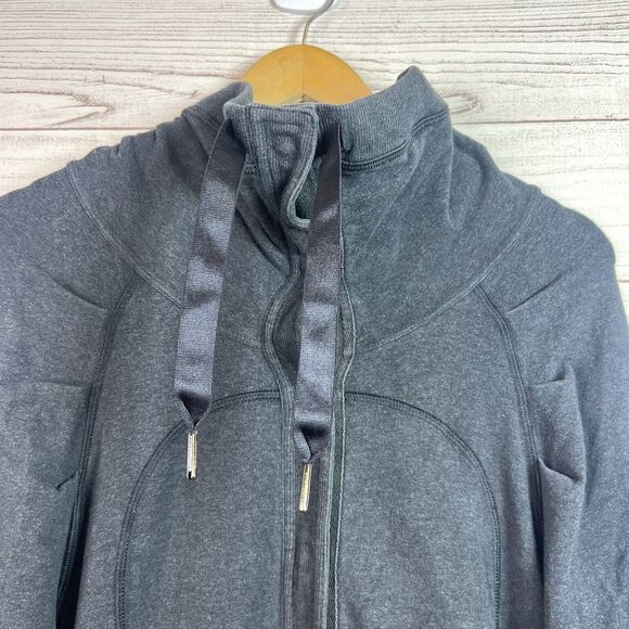Lululemon Refresh Snap Up Grey Sweatshirt Jacket Size 8 Workout Yoga - Picture 3 of 12